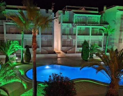 Apparemment 400 m de la plage 2 chambres avec piscine communautaire Torrevieja